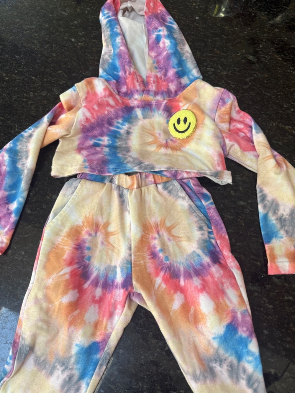 Lola and the Boys Tie-Dye Cropped Hoodie & Jogger Set with Smile Patch Size 2T